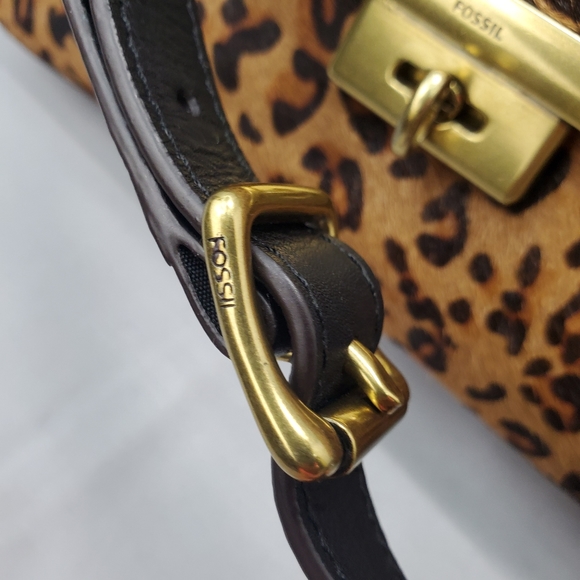 Fossil Memoir Cheetah Leather Crossbody Bag - Picture 8 of 17